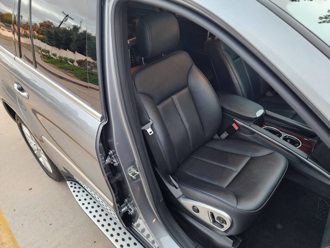 Used 2012 Mercedes-Benz GL 450 4MATIC image 15