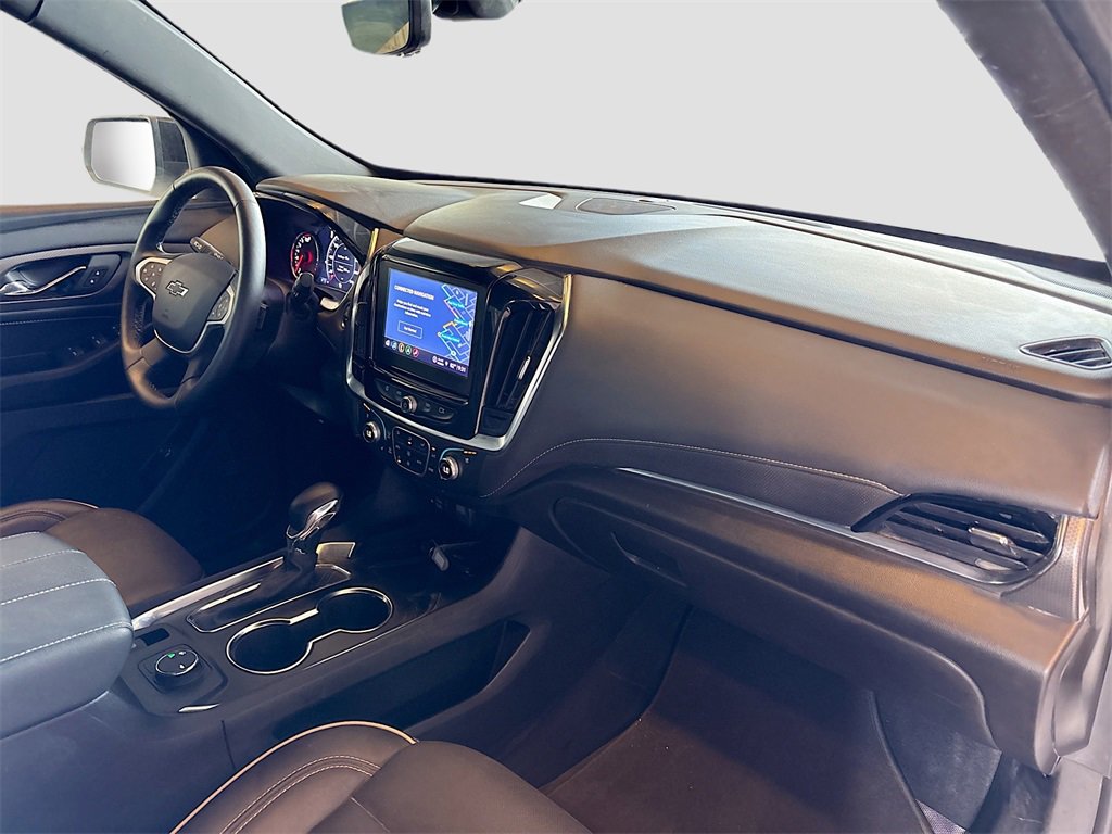 Used 2023 Chevrolet Traverse Premier w/ Redline Edition image 31