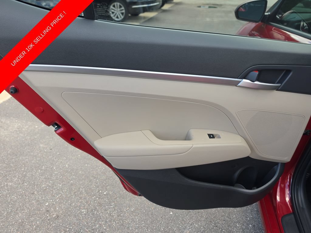 Used 2020 Hyundai Elantra SE w/ Cargo Package (C1) FWD image 12