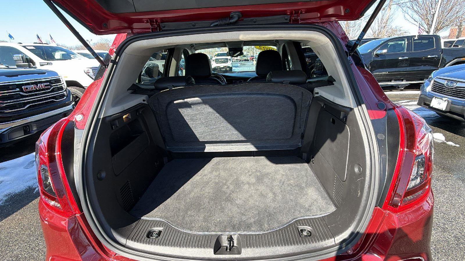 Used 2022 Buick Encore Preferred w/ Safety Package image 11