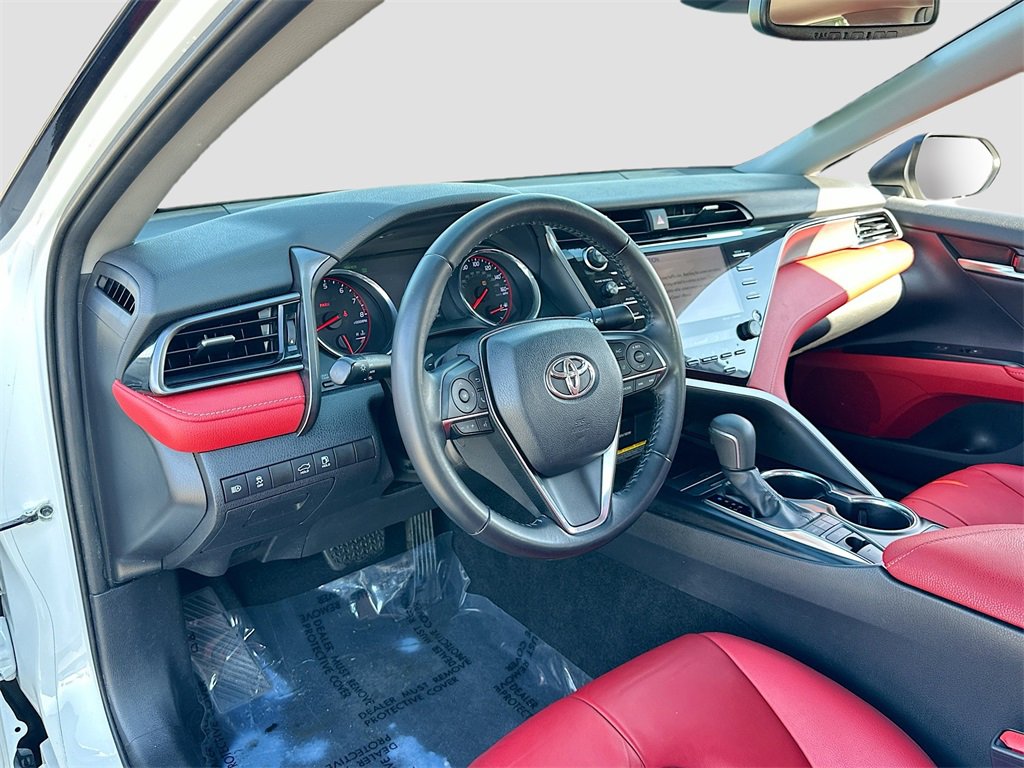 Used 2019 Toyota Camry XSE image 7