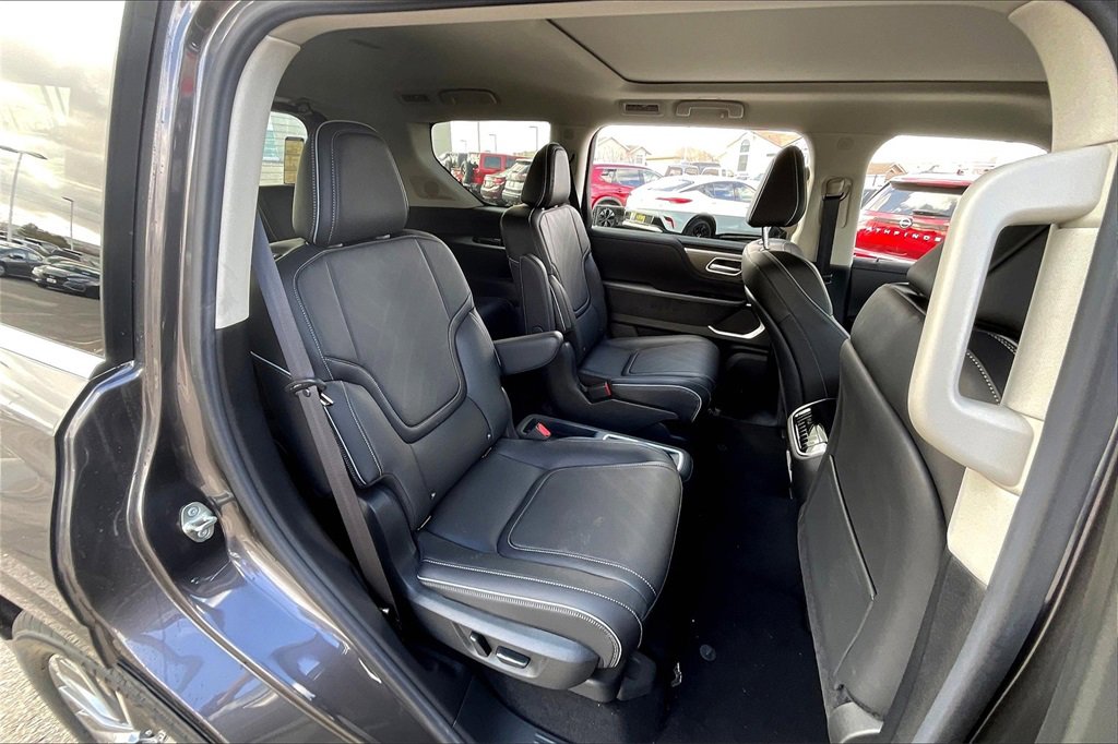 New 2025 INFINITI QX80 Luxe image 10
