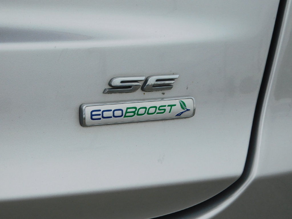 Used 2019 Ford Fusion SE FWD image 36