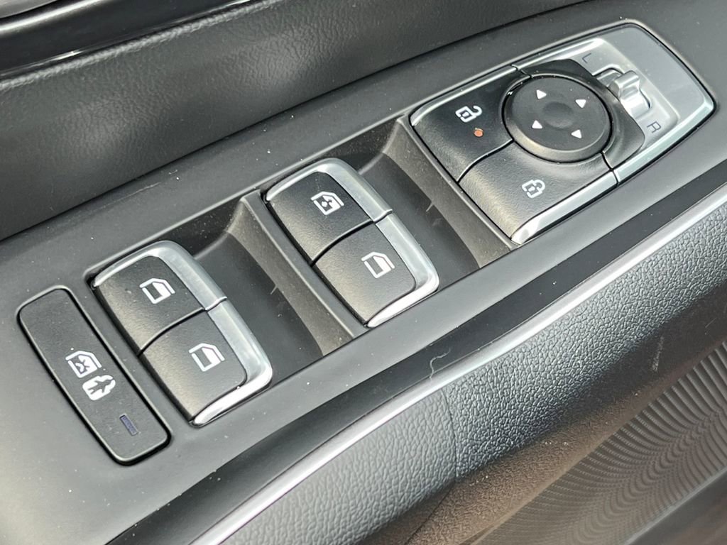 Used 2025 Kia Sorento S w/ Panoramic Sunroof Package image 16