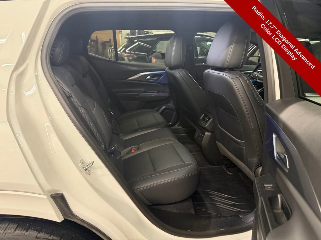 Used 2024 Chevrolet Equinox EV LT image 41