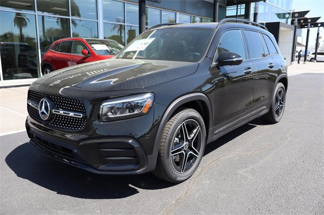 New 2025 Mercedes-Benz GLB 250 image 2
