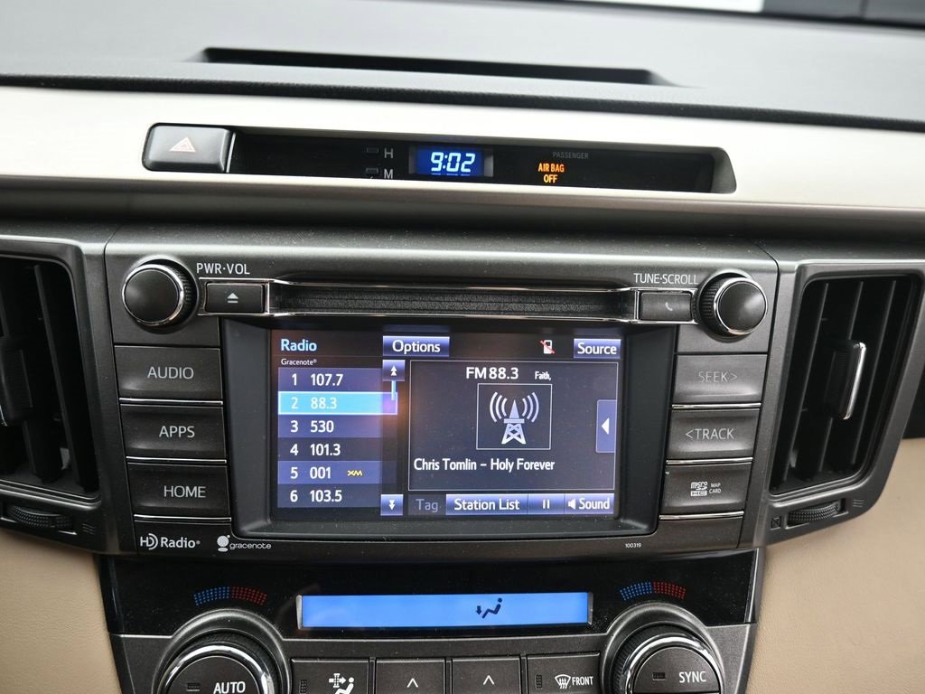 Used 2015 Toyota RAV4 XLE image 22