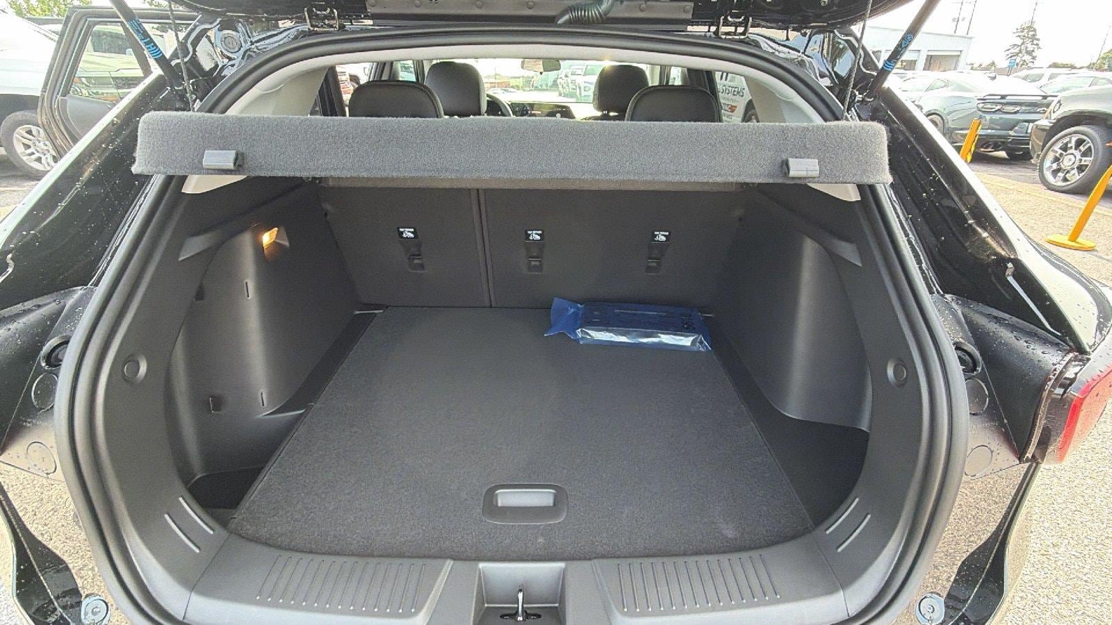 New 2026 Chevrolet Trax LT w/ Driver Confidence Package FWD image 13