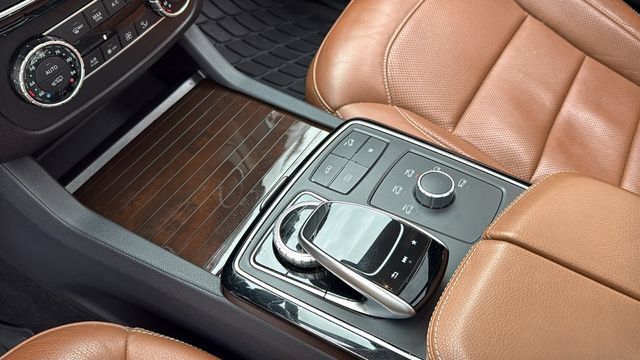 Used 2017 Mercedes-Benz GLS 550 4MATIC image 37