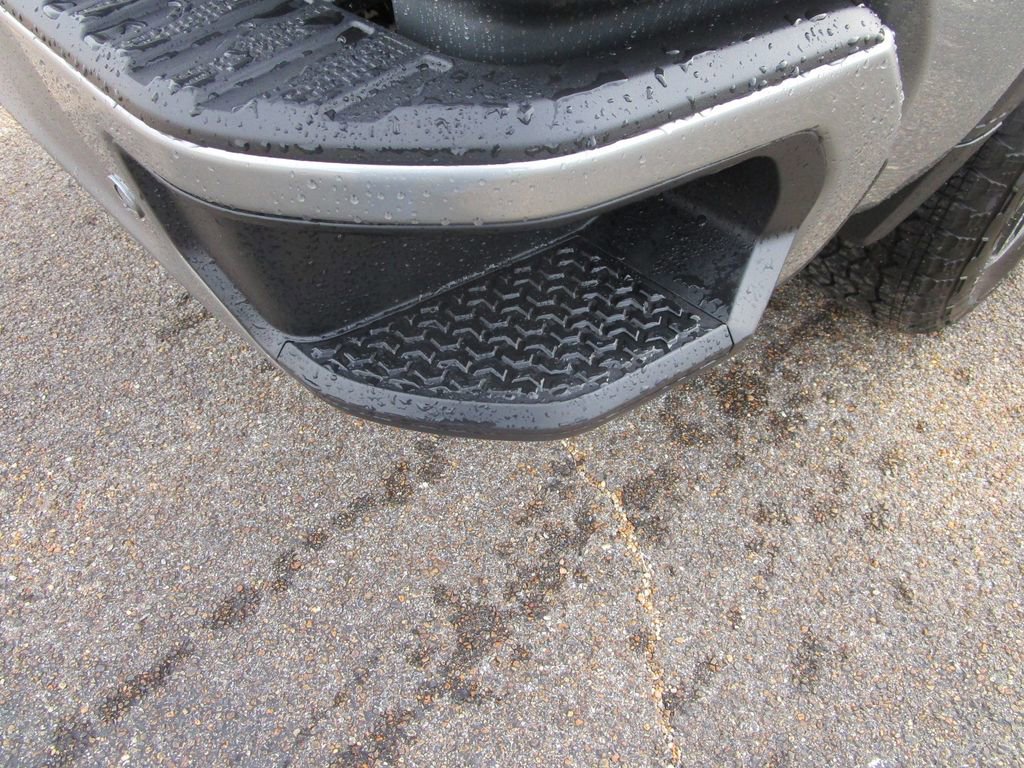 New 2026 GMC Sierra 1500 AT4 w/ AT4 Premium Package image 11