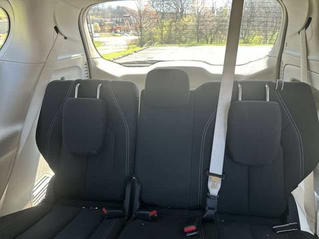 Used 2023 Chrysler Voyager LX FWD image 28