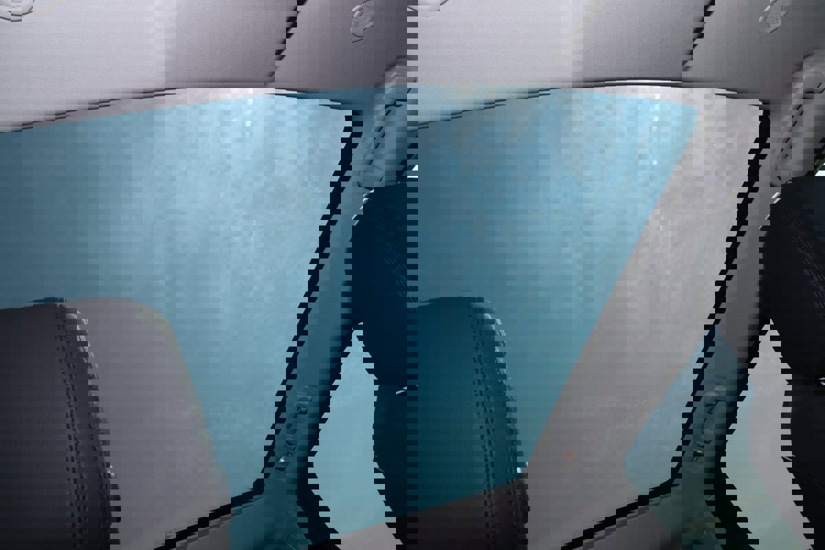 Used 2024 Land Rover Discovery Sport S image 11