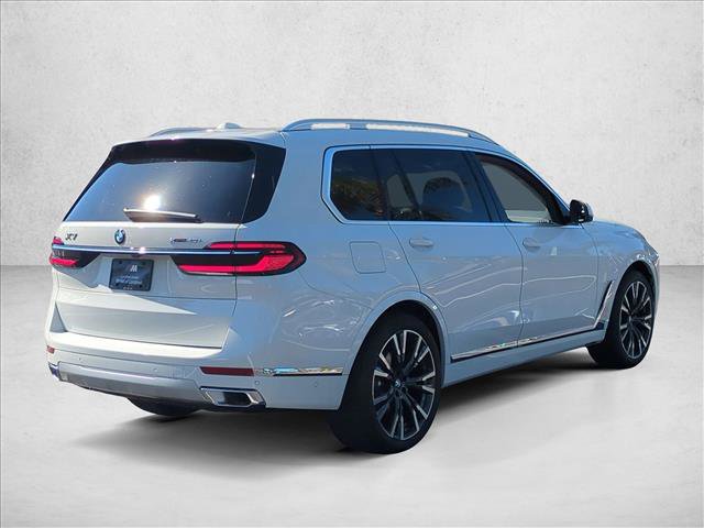Used 2026 BMW X7 xDrive40i w/ Premium Package image 5