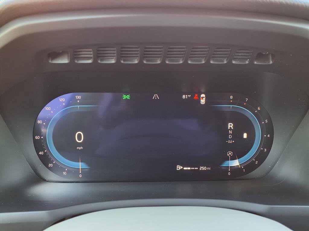 Certified 2024 Volvo XC90 B6 Plus image 31