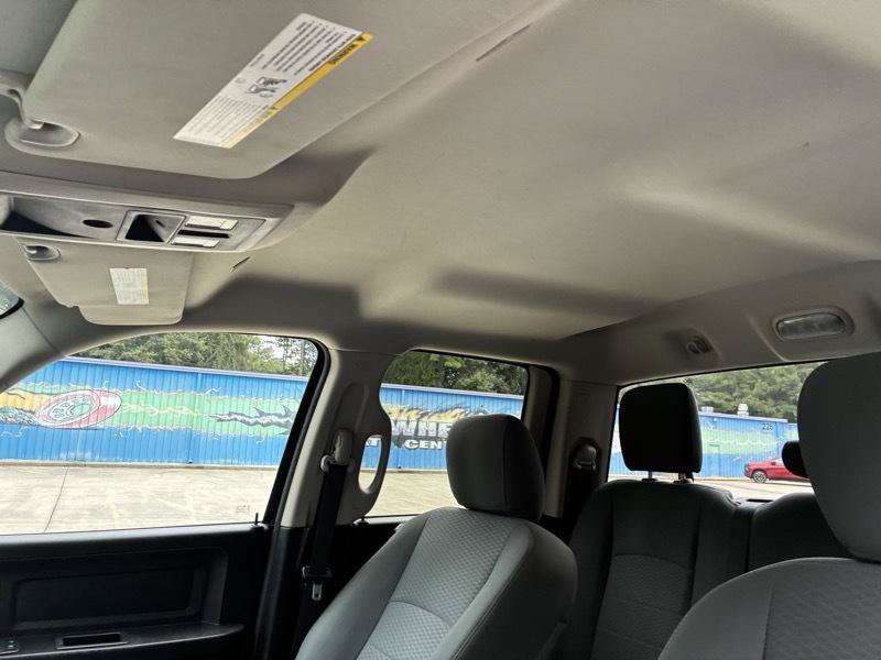 Used 2017 RAM 1500 Express RWD image 25