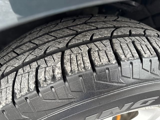 Used 2019 Buick Enclave Essence image 28