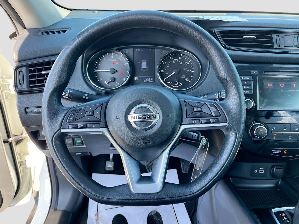 Used 2020 Nissan Rogue S image 11