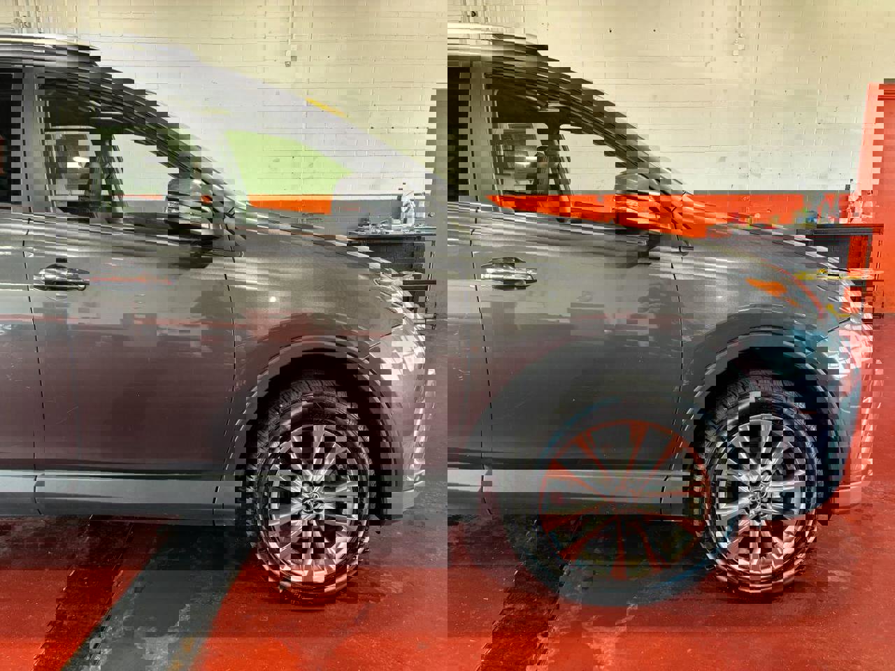 Used 2016 Toyota RAV4 Limited image 5
