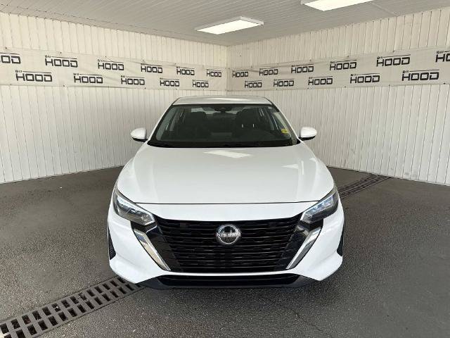 Used 2024 Nissan Sentra SV FWD image 2