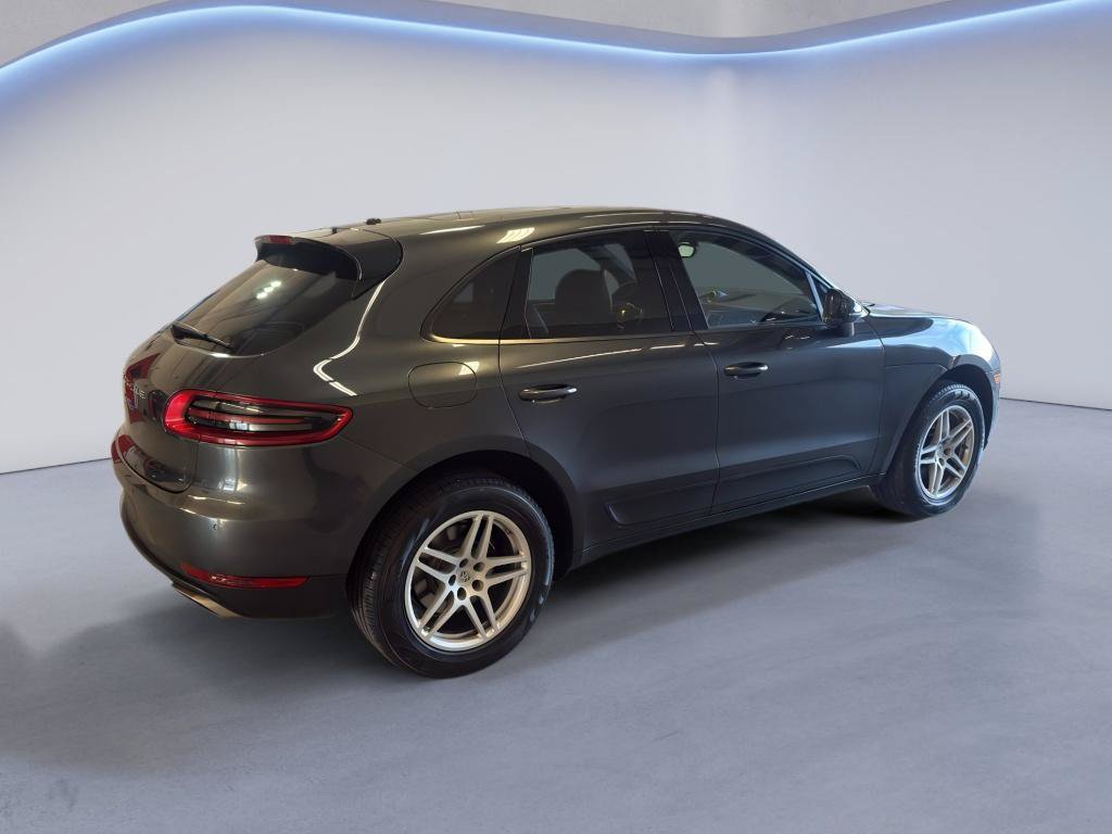 Used 2017 Porsche Macan AWD/4WD image 8