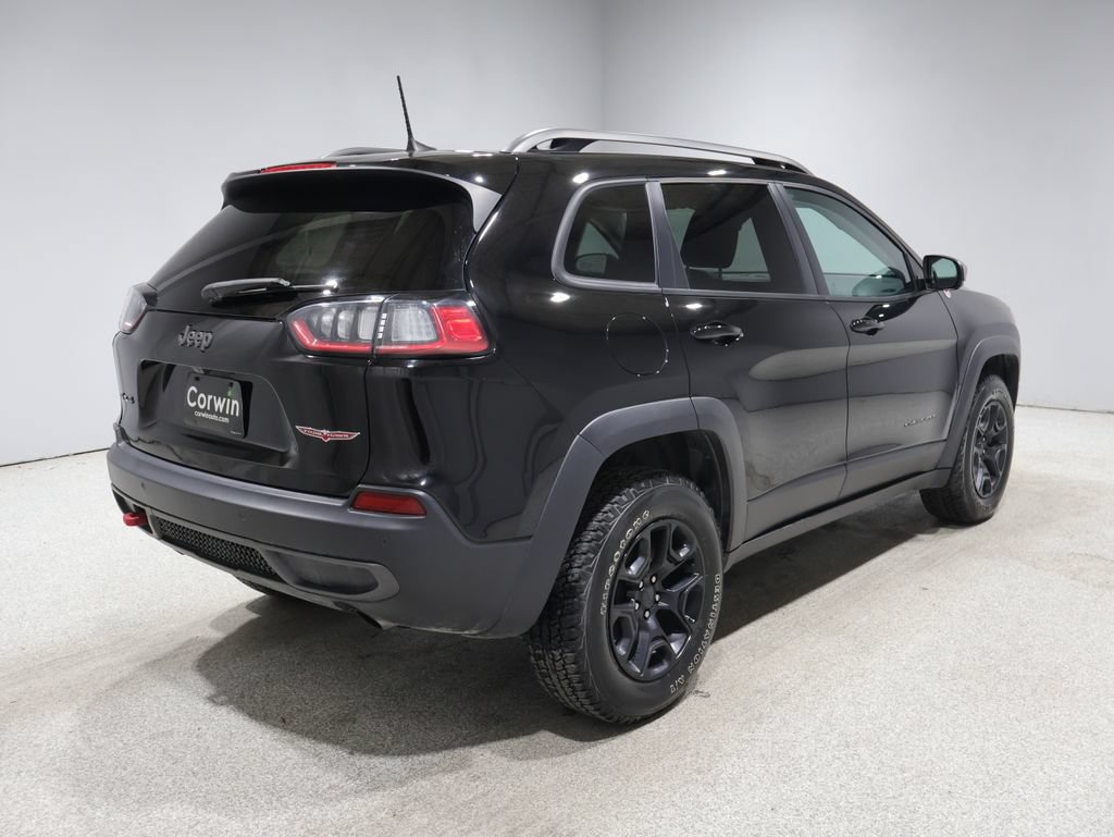 Used 2020 Jeep Cherokee Trailhawk w/ Cold Weather Group AWD/4WD video 2