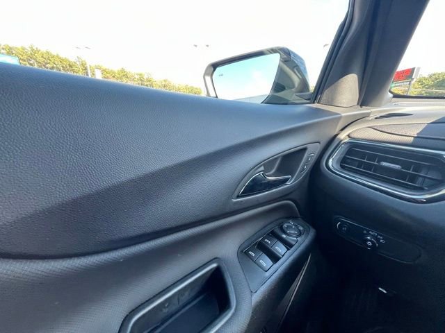 Used 2024 Chevrolet Equinox RS image 18