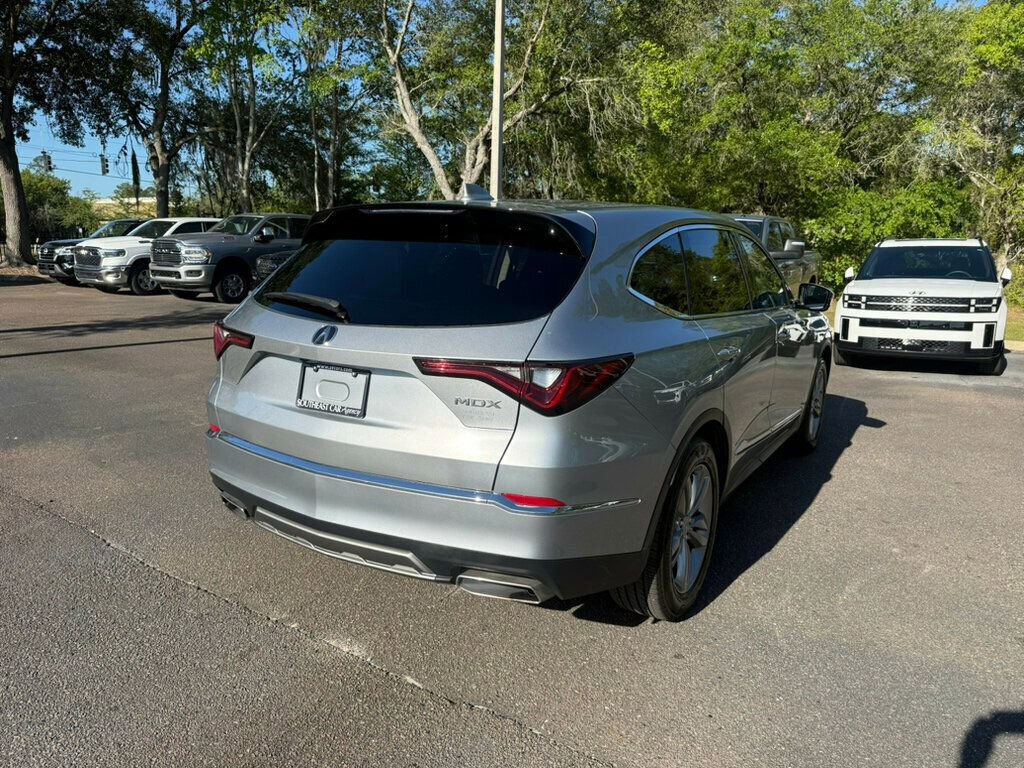 Used 2025 Acura MDX FWD image 11