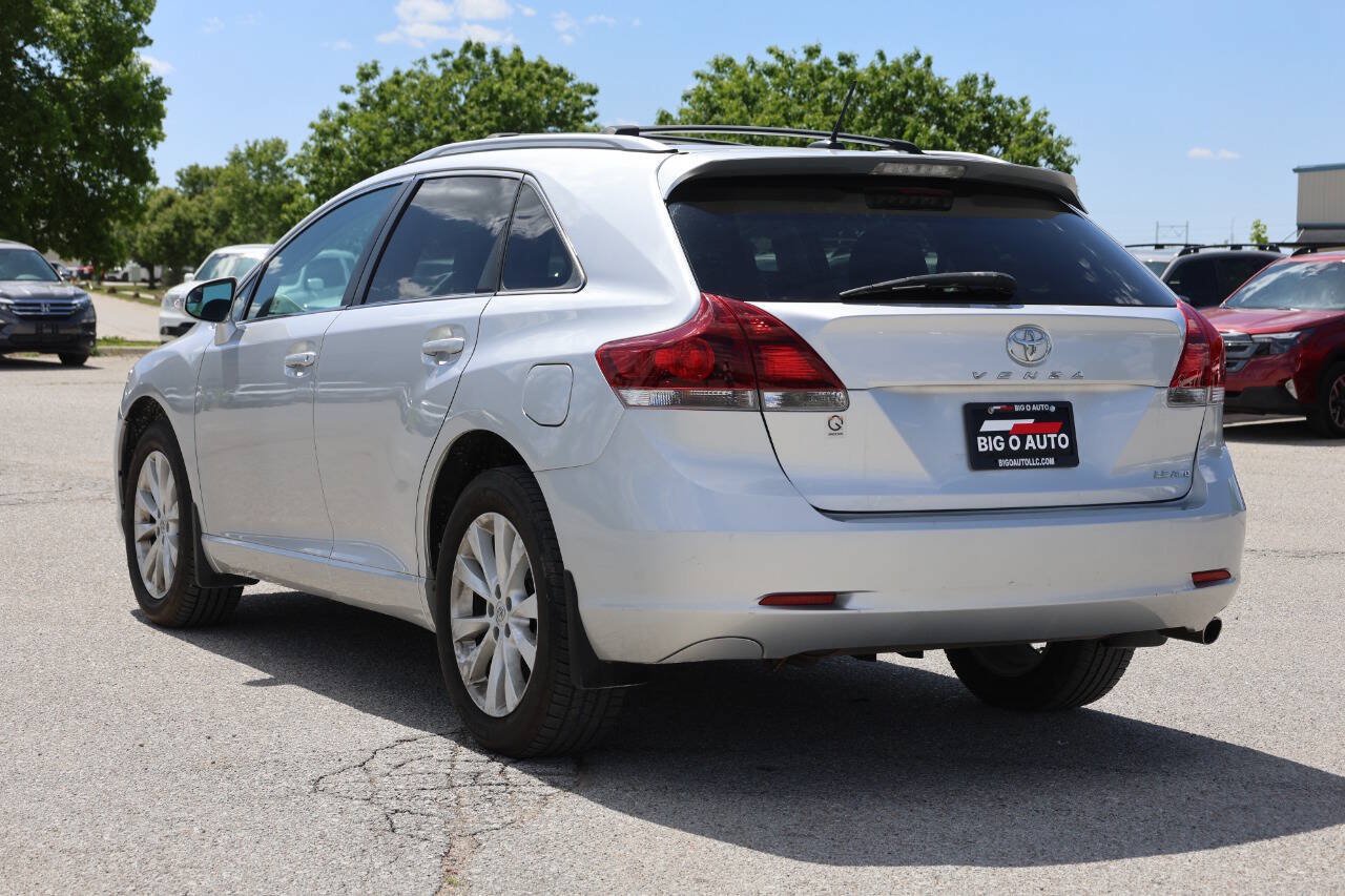 Used 2013 Toyota Venza LE AWD/4WD image 11