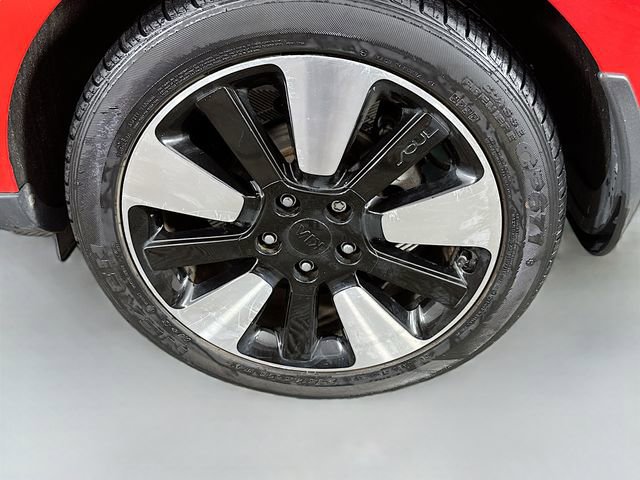 Used 2018 Kia Soul + FWD image 28