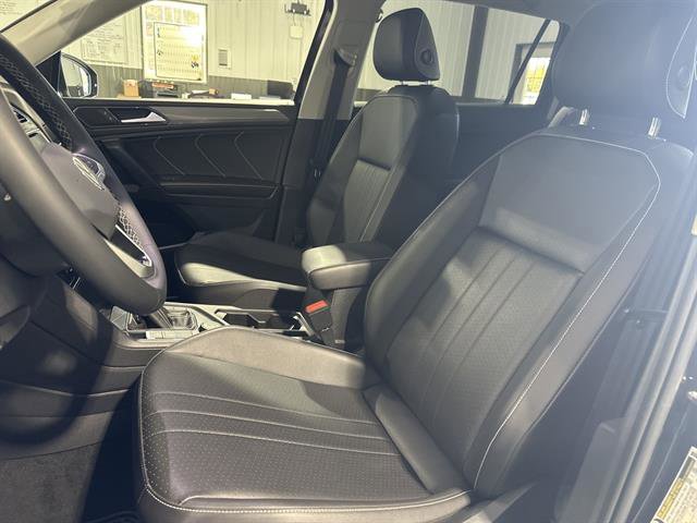 Certified 2022 Volkswagen Tiguan SE image 18