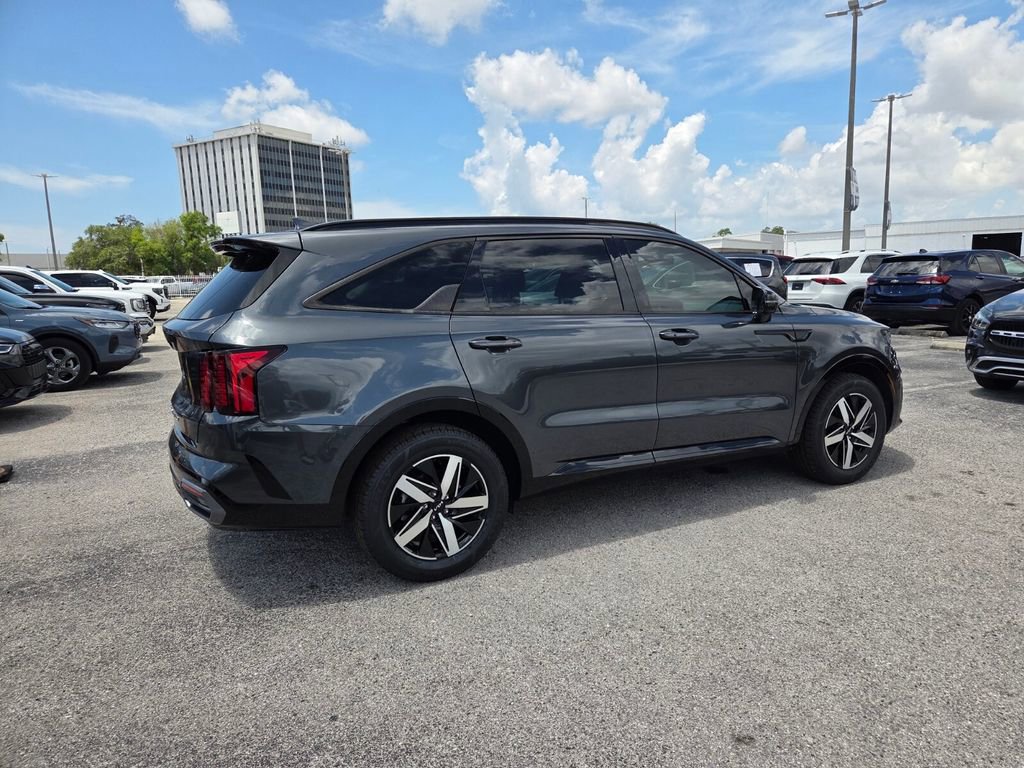 Used 2022 Kia Sorento S w/ Panoramic Sunroof Package FWD image 14
