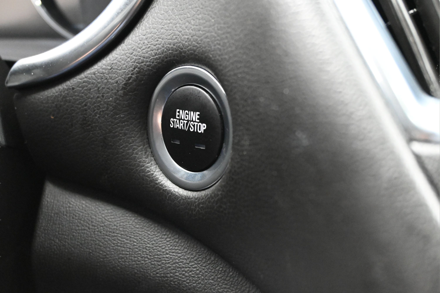Used 2024 Chevrolet Malibu LT FWD image 21