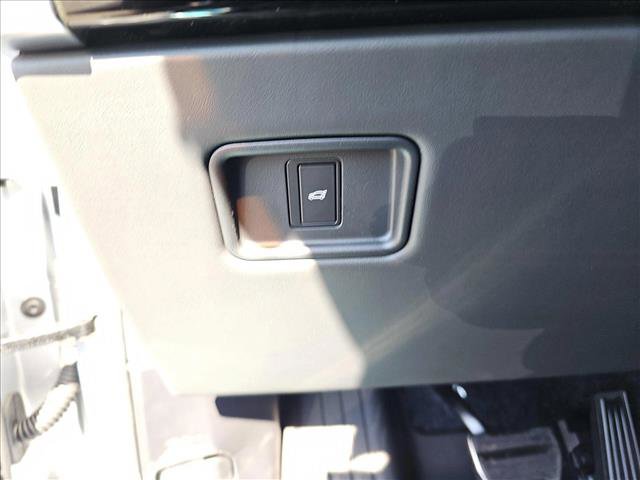 New 2025 Land Rover Range Rover SE image 25