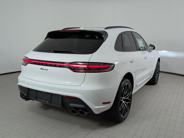 New 2026 Porsche Macan image 8