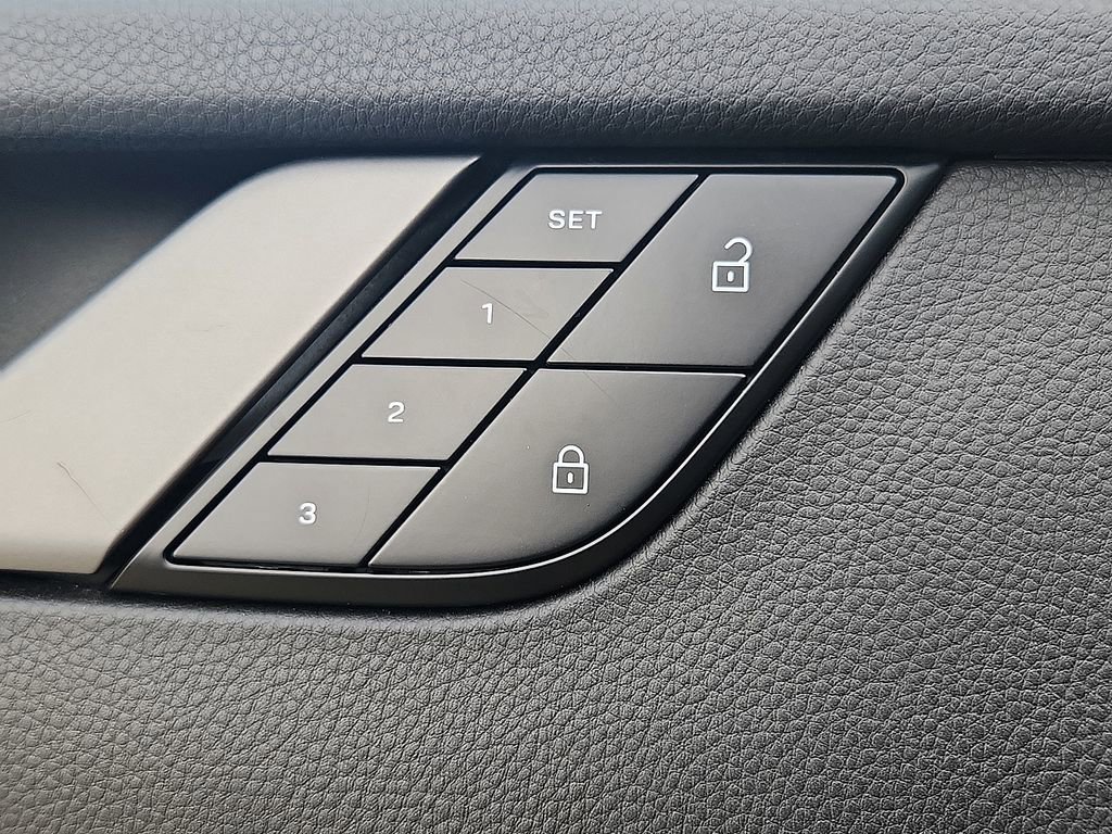 Certified 2023 Porsche 911 Carrera S image 21