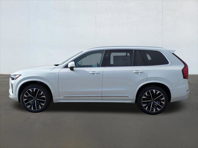 New 2026 Volvo XC90 T8 Plus w/ Protection Package Premier image 3