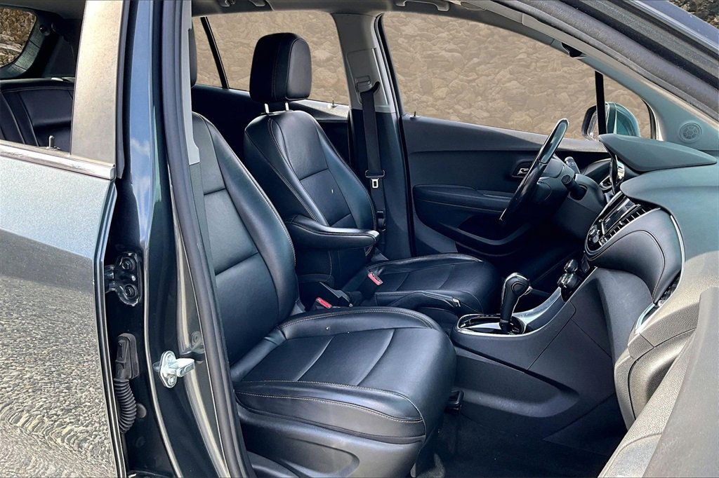 Used 2020 Chevrolet Trax Premier image 7