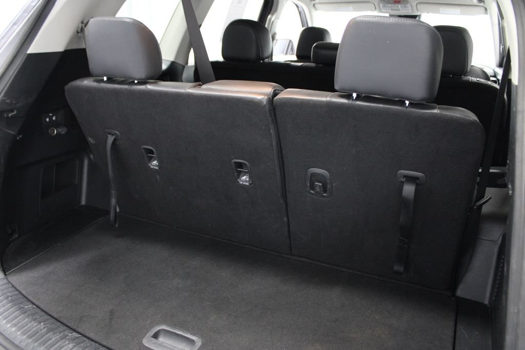 Used 2024 Kia Telluride LX FWD image 15