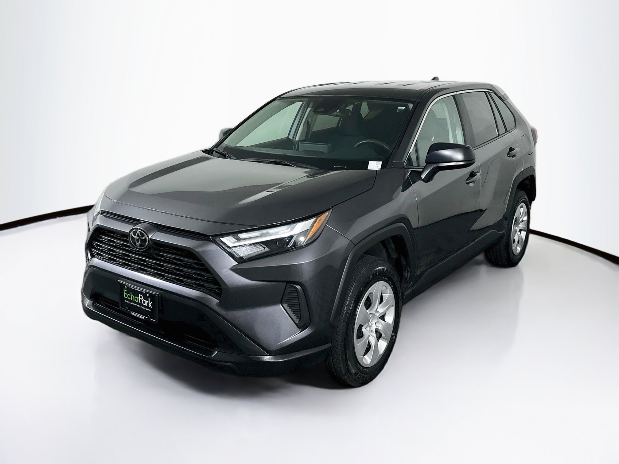 Used 2025 Toyota RAV4 LE FWD image 3