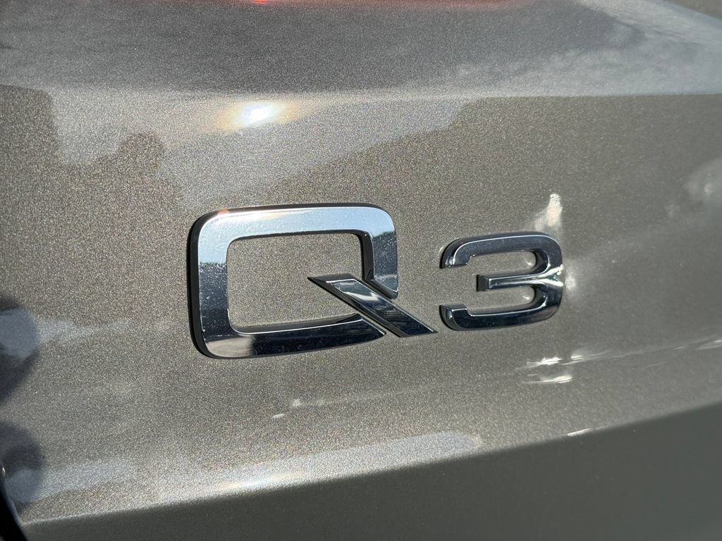 Used 2024 Audi Q3 2.0T Premium AWD/4WD image 7