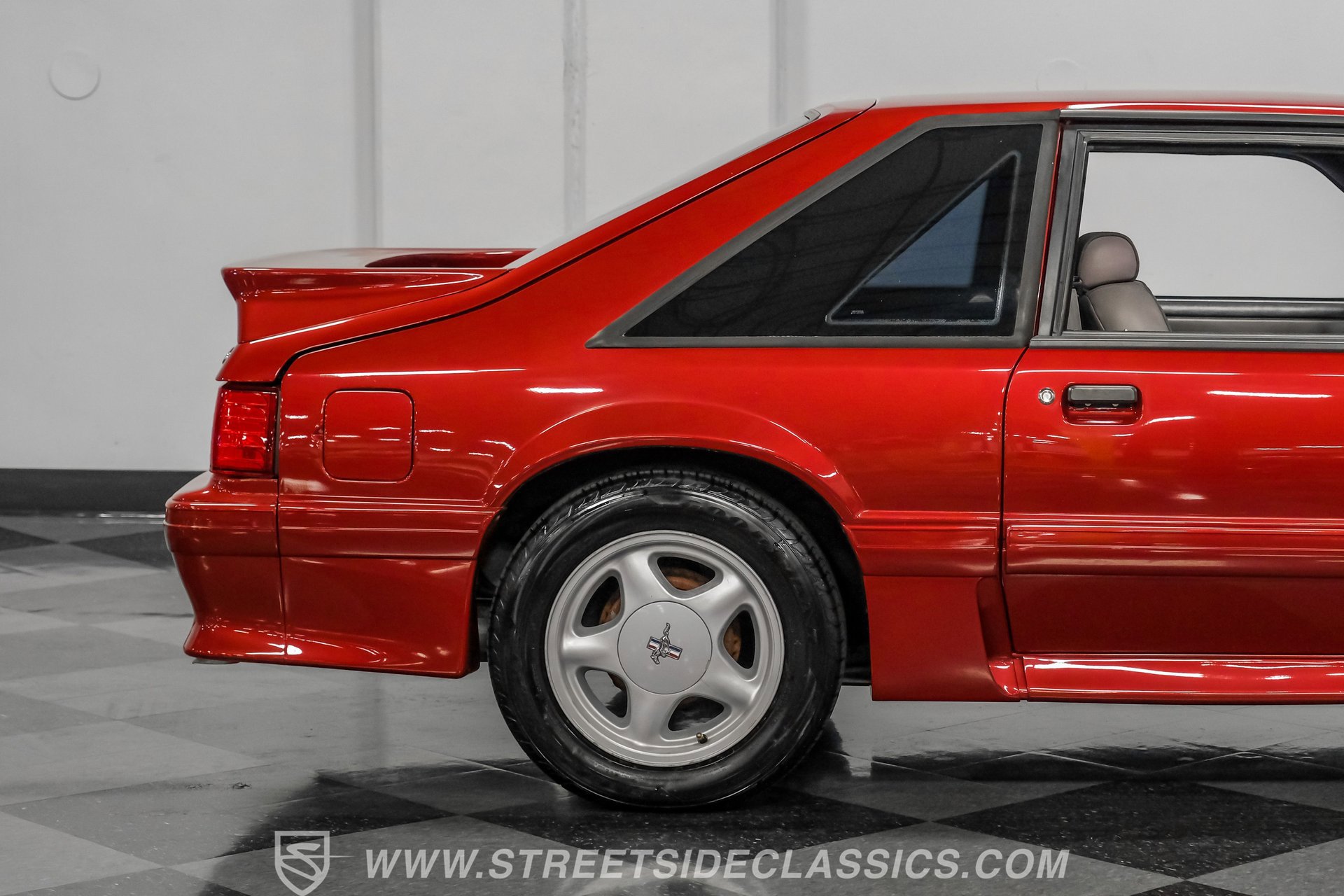 Used 1992 Ford Mustang GT image 28
