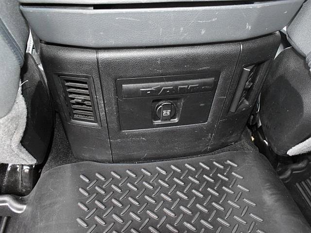 Used 2018 RAM 1500 SLT image 16