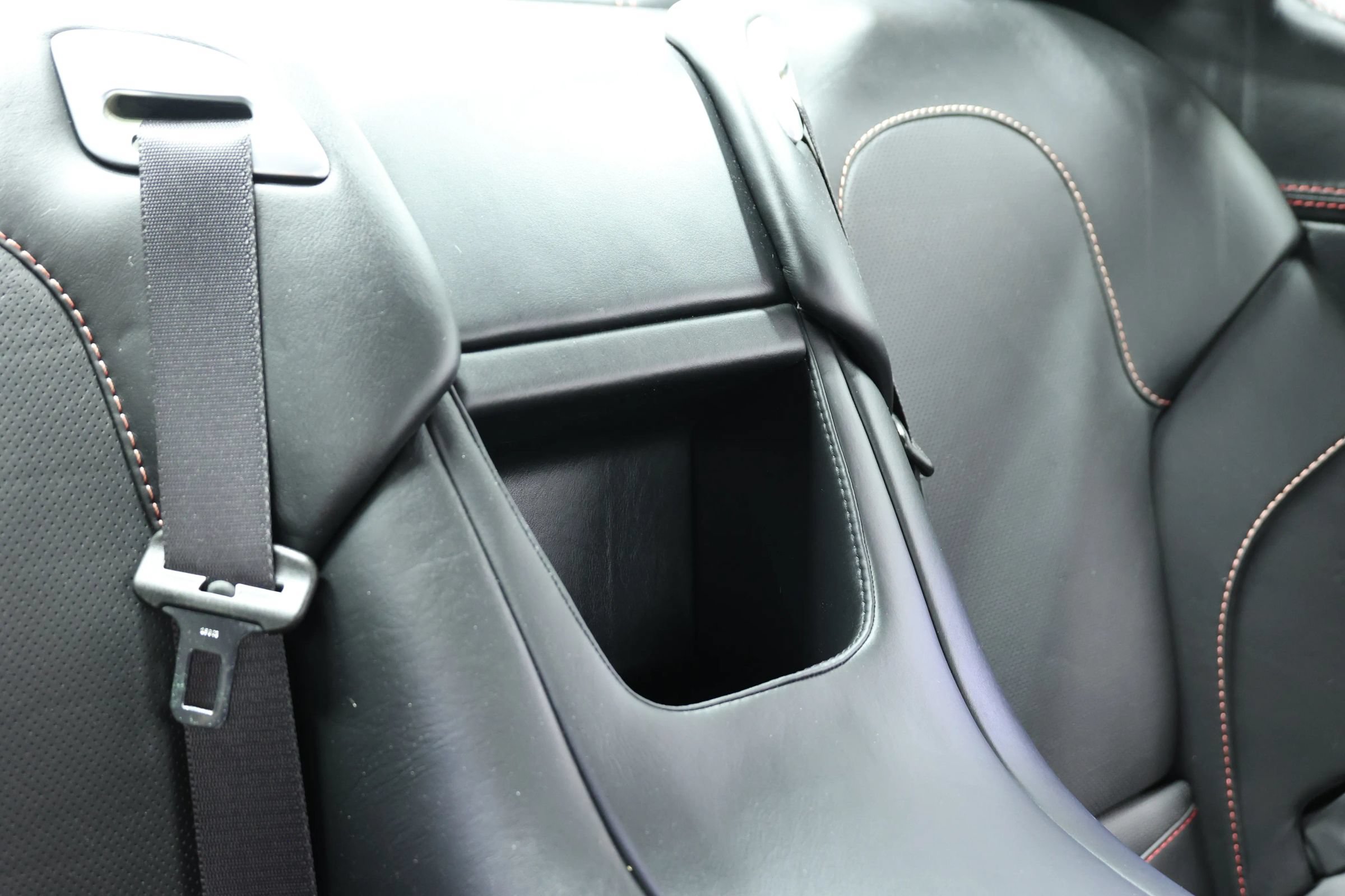 Used 2014 Aston Martin Vanquish Coupe RWD image 73