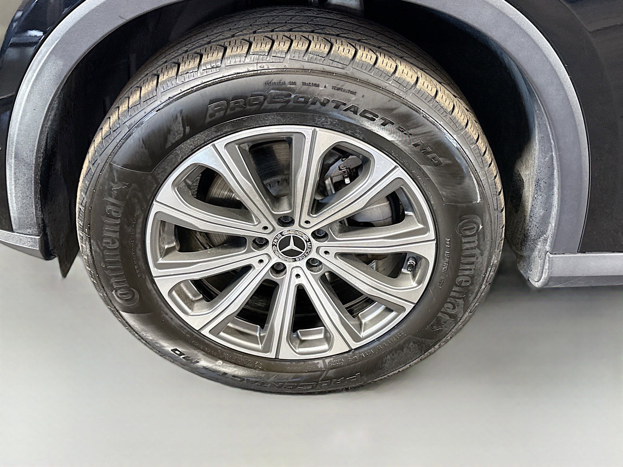 Used 2024 Mercedes-Benz GLC 300 4MATIC image 38