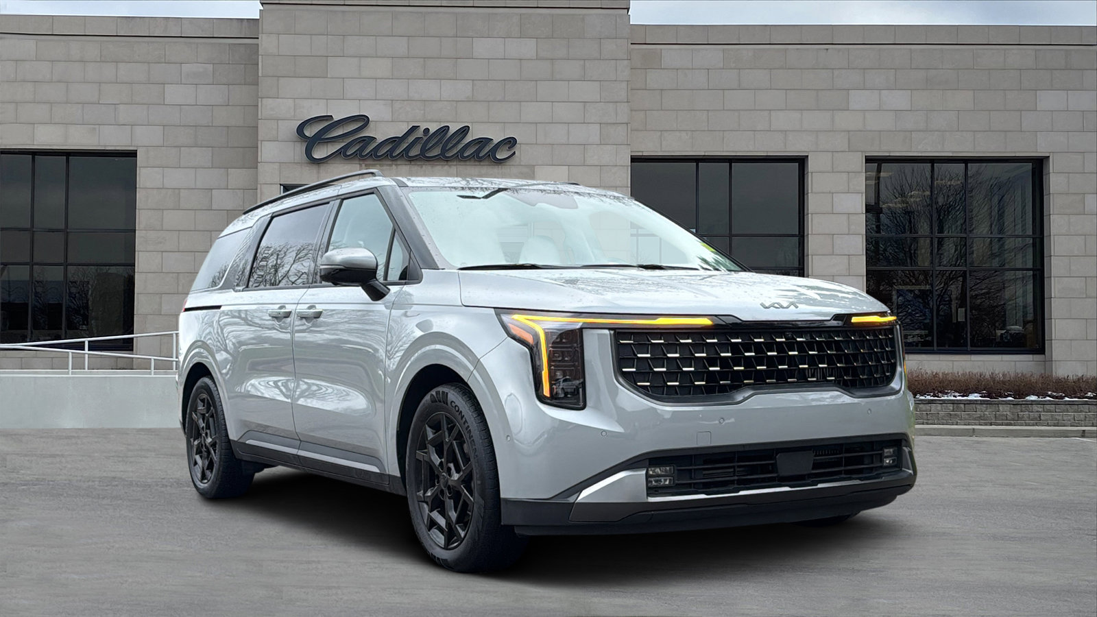 Used 2025 Kia Carnival SX Prestige