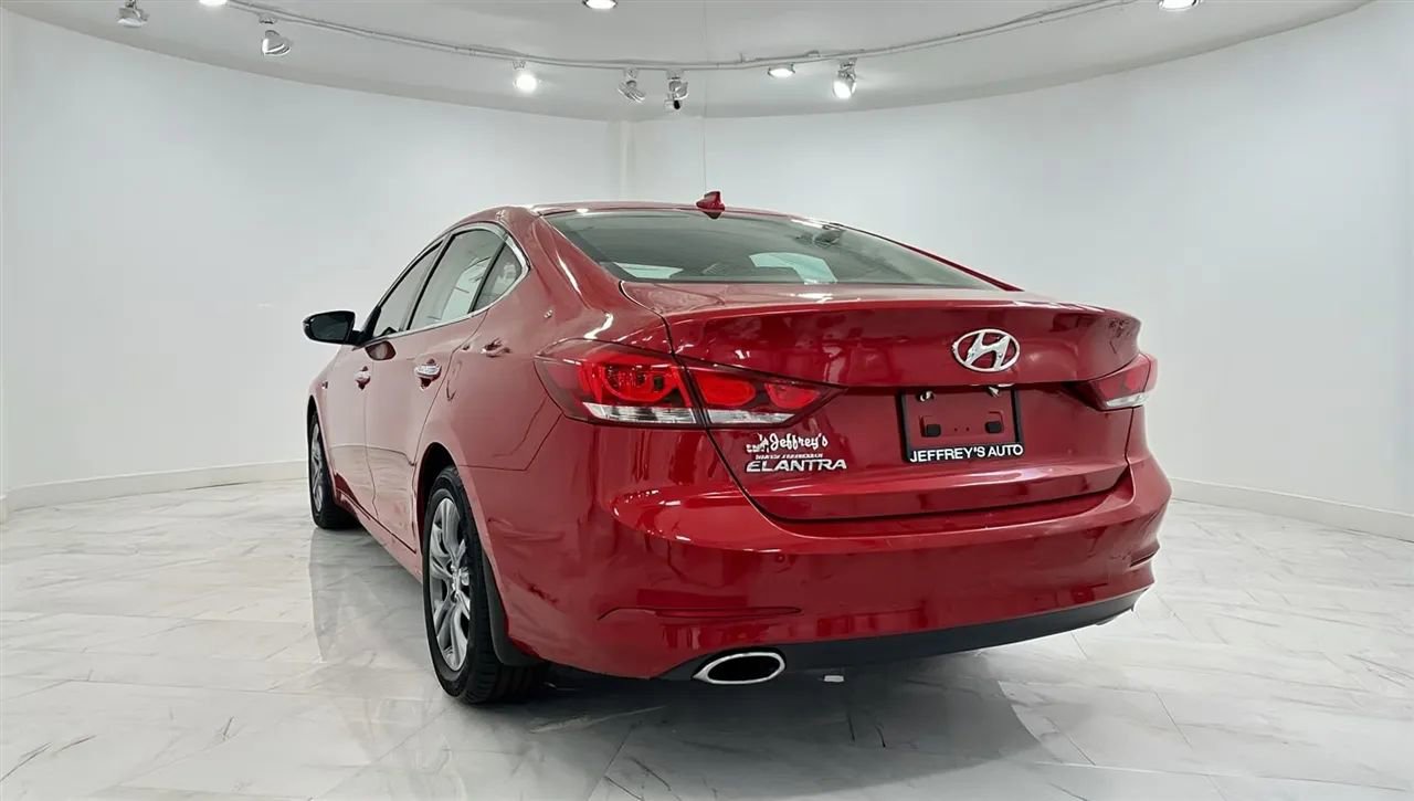 Used 2017 Hyundai Elantra Value Edition image 4