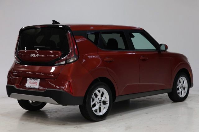 Used 2024 Kia Soul S FWD image 8