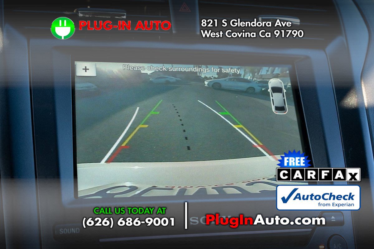 Used 2018 Ford Fusion Energi Titanium image 33