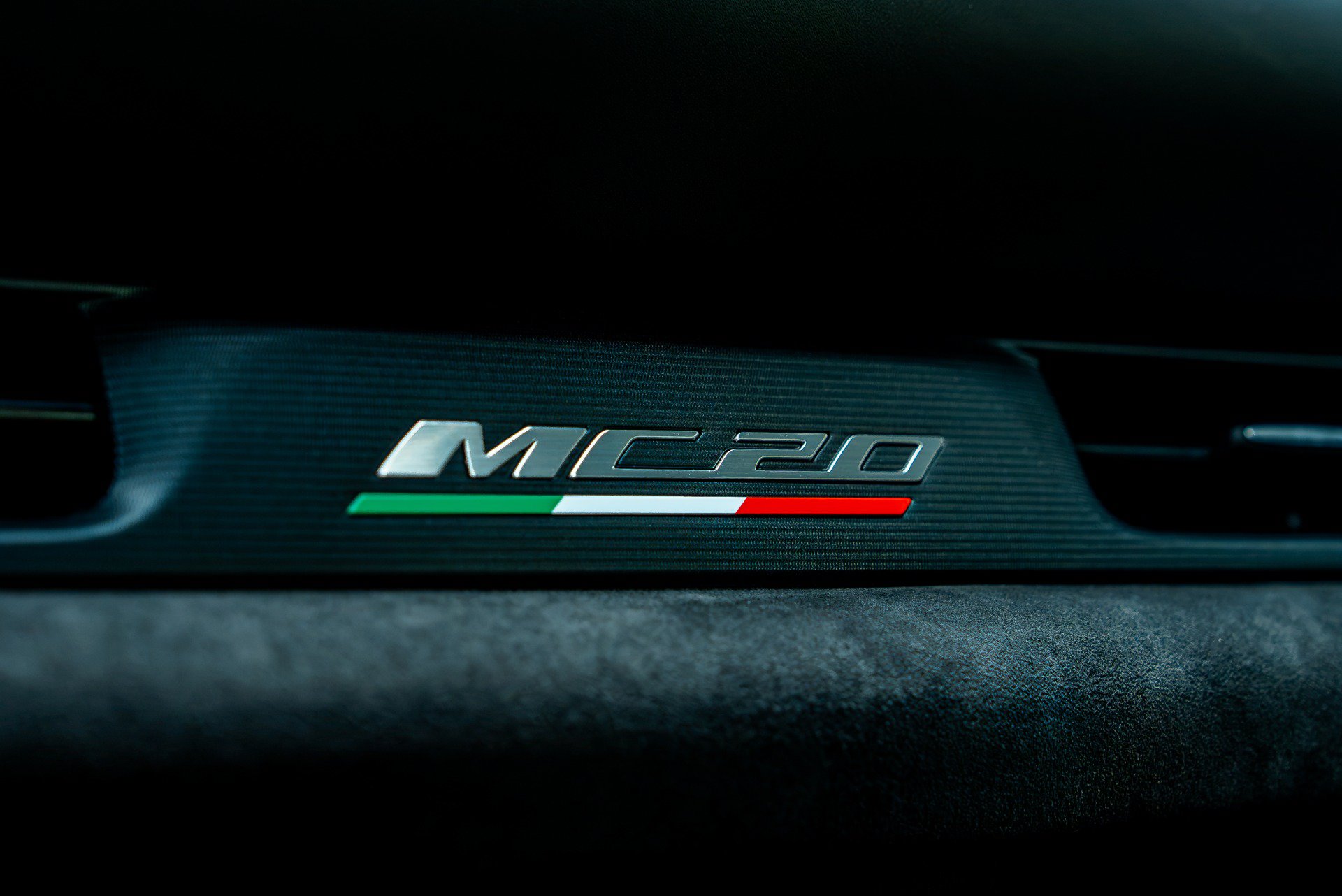 Used 2023 Maserati MC20 Coupe RWD image 51