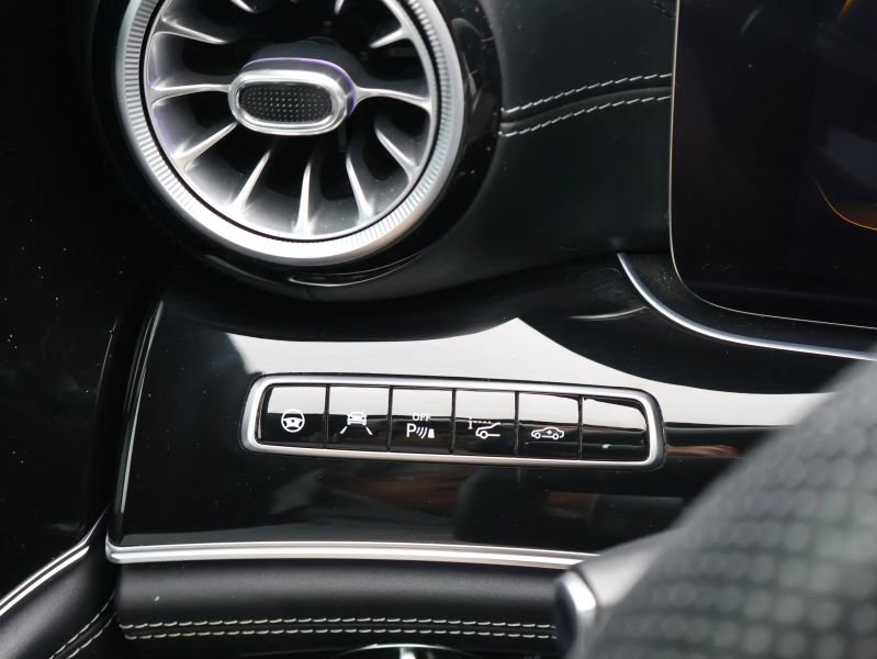 Used 2019 Mercedes-Benz AMG GT 63 S w/ Driver Assistance Package image 22